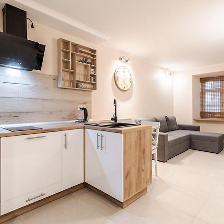 Staroevreyska Timber Apartment Lviv Buitenkant foto