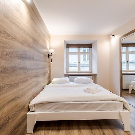 Staroevreyska Timber Apartment Lviv Buitenkant foto
