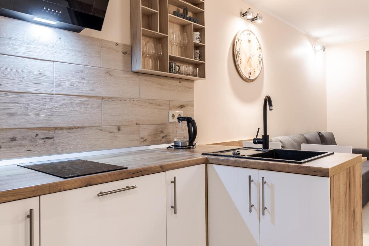 Staroevreyska Timber Apartment Lviv Buitenkant foto